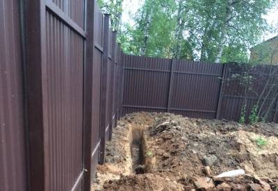 zemelnye-spory-iz-za-zabora-thumbnail-400-1551949